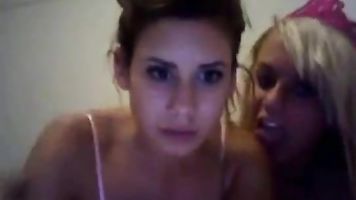 Sweet Homemade Webcam Lesbos - v1pcamz.com