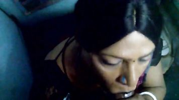 aunty blowjob in train