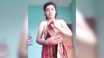XVIDEOD:DESI GIRL WEBCAM LATEST-2019 DESI GF SATISFING