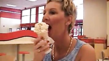 MILF hunter- Jackie (25min) Soccer Mom,DDtits,leaves k. at mall to go have sex(bangbus type)